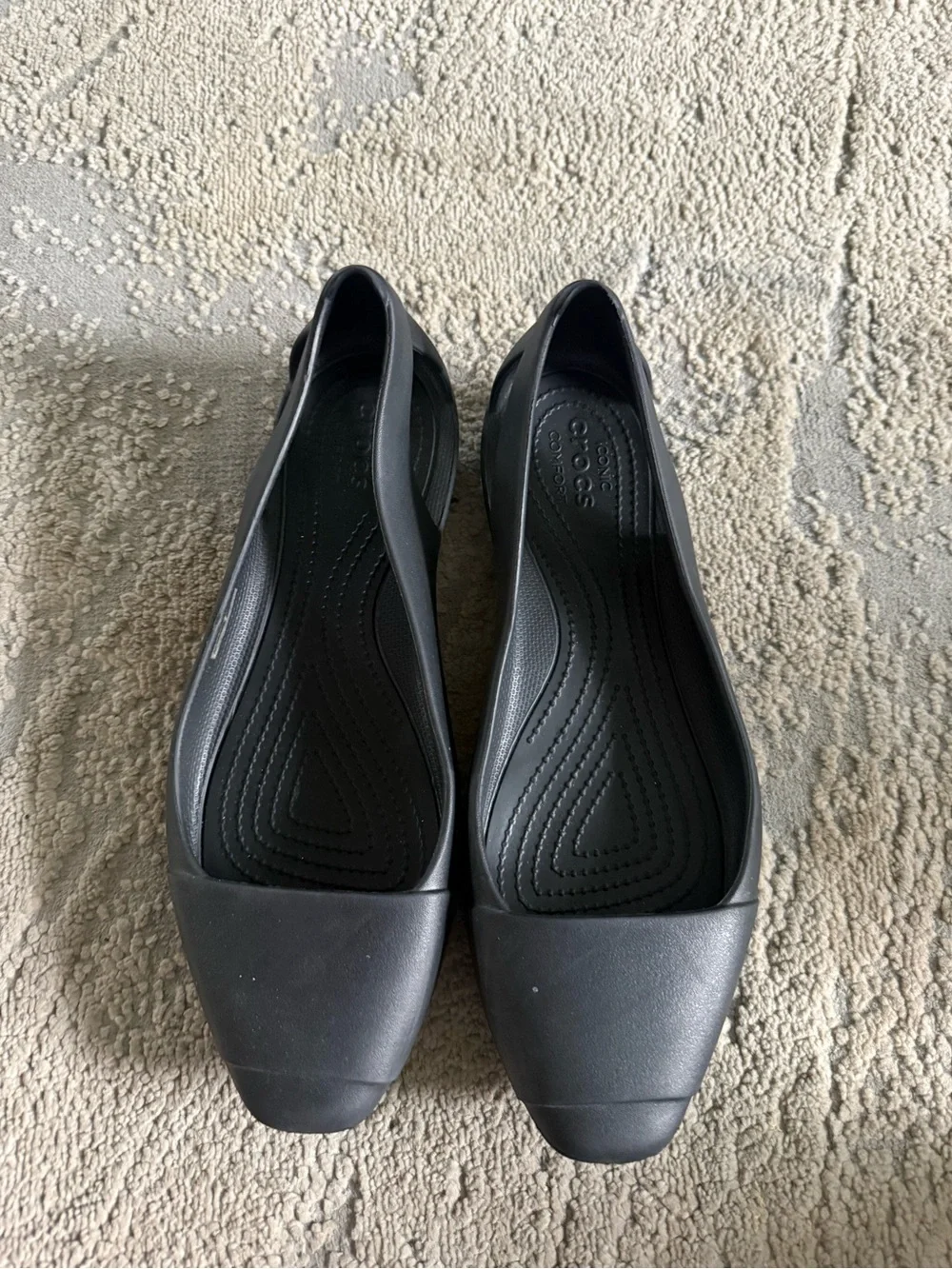 Crocs Black Sienna Ballet Flats Comfort Slip On lightweight cutout 10